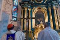 Diecezjalna-Pielgrzymka-Nadzwyczajnych-Szafarzy-Komunii-Swietej-13.06.2026-fot.-Michal-Piwowarczyk 032